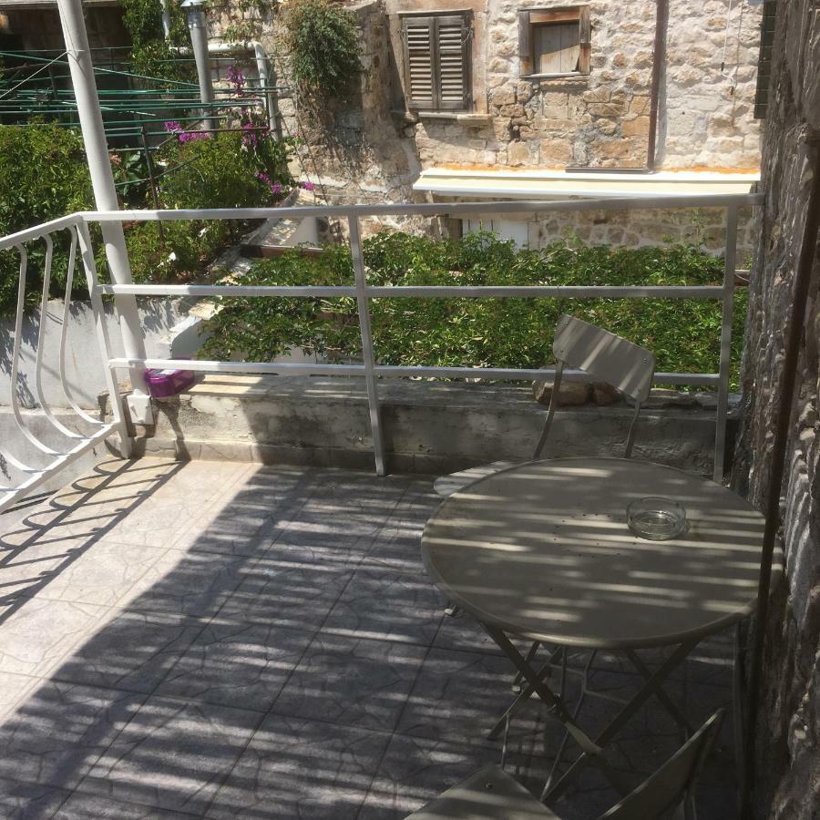 Hvar Piazza Apartment هفار المظهر الخارجي الصورة