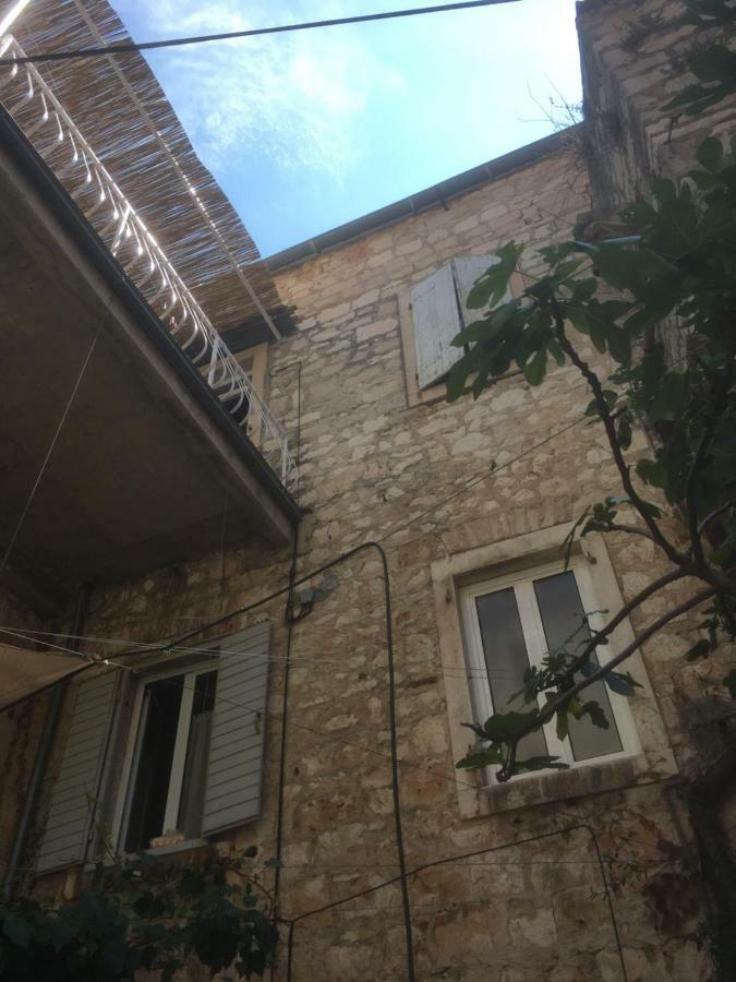 Hvar Piazza Apartment هفار المظهر الخارجي الصورة